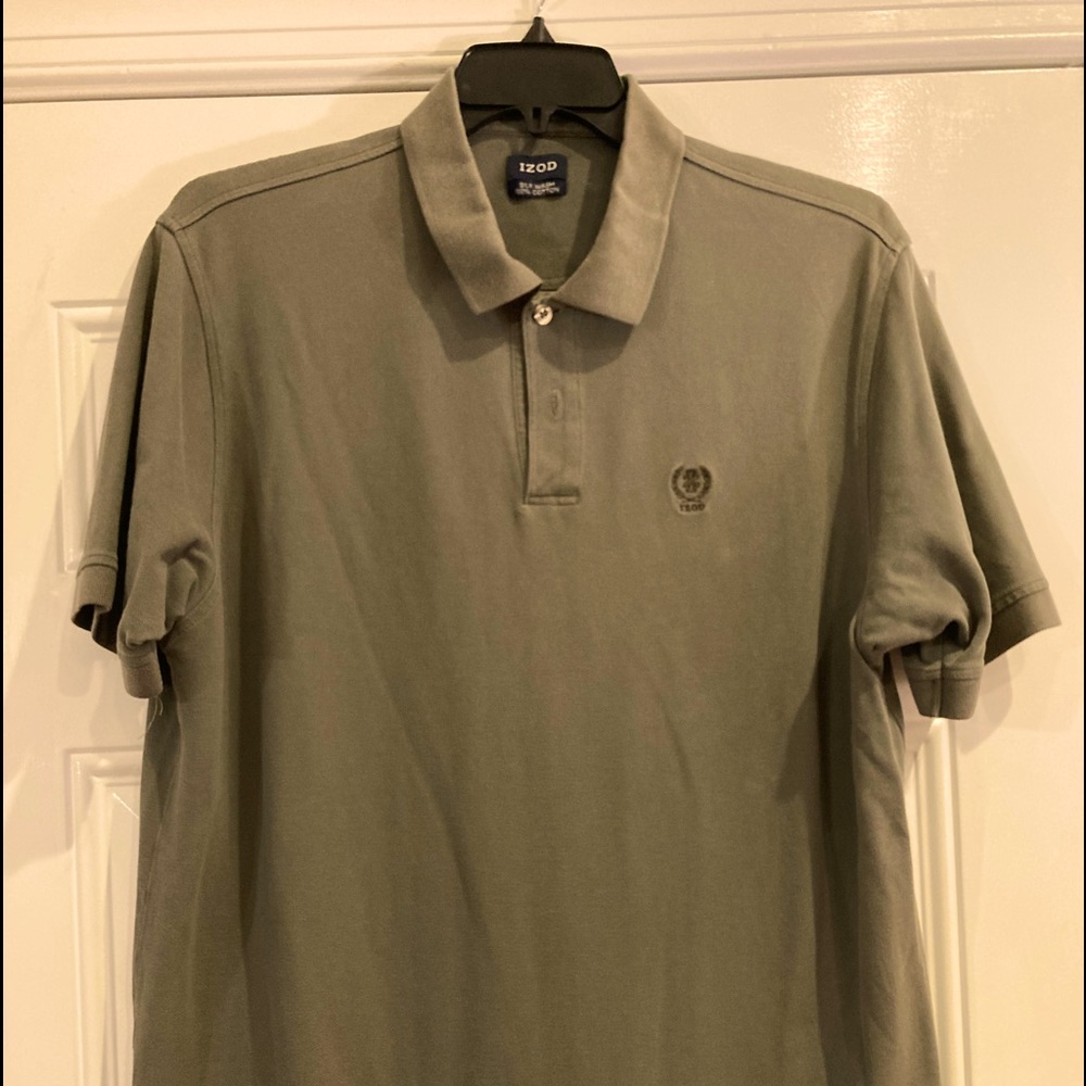 Izod mens polo shirt. XXL olive green in great condition!  Short sleeves.